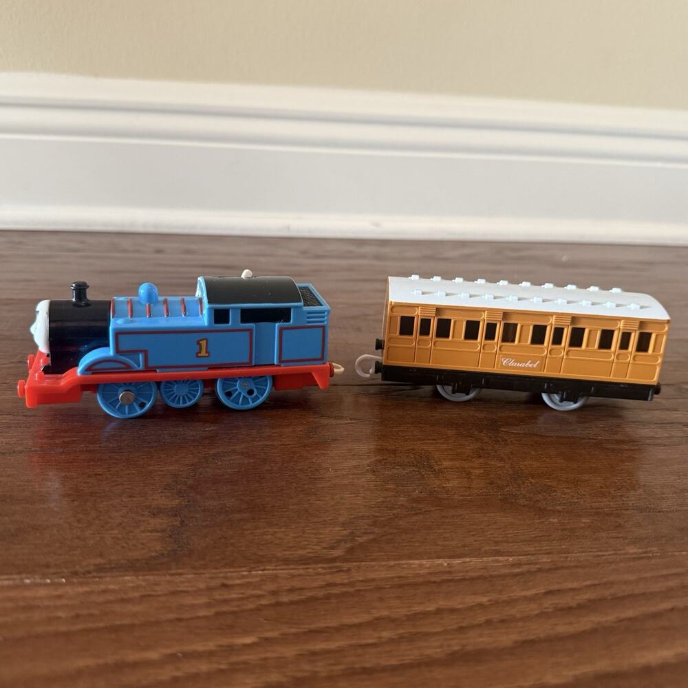 Trackmaster Thomas the Tank Engine with Clarabel Car Motorized Toy Tested Works